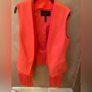 NWOT BCBG Max Azria Vest w/Detachable Fringe Scarf.Size XXS, Bright coral/orange